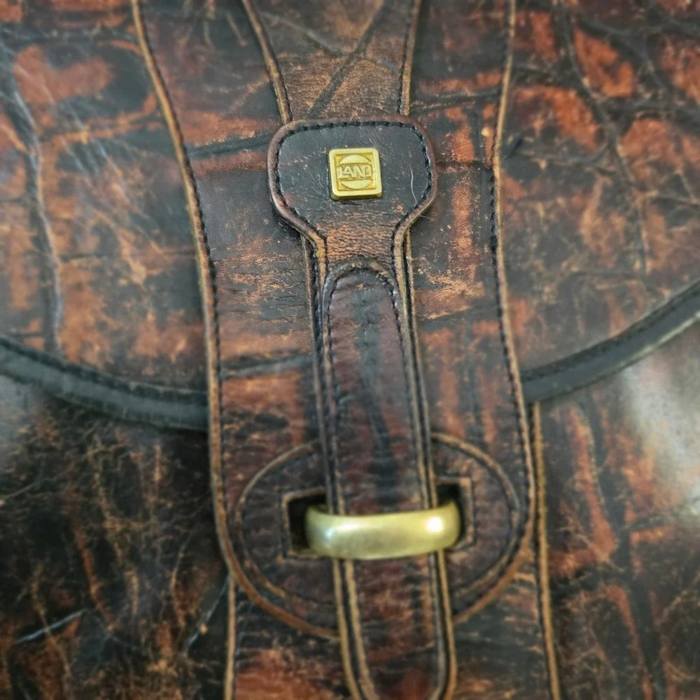 LAND Vintage Briefcase Messenger Bag Large Brown Croc Embossed Leather Brass